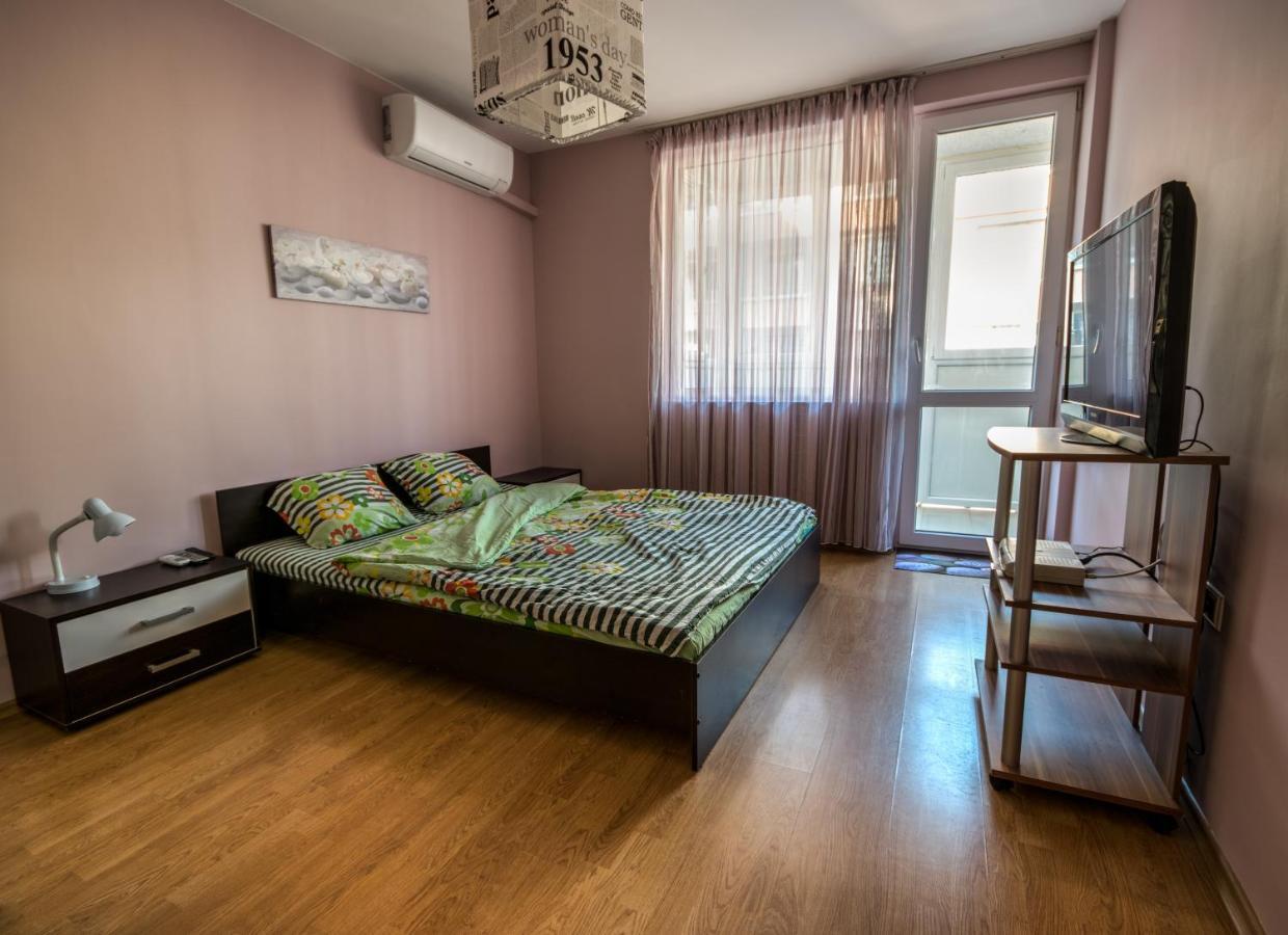 Great Apartment Near The Sea,Central Place! 부르가스 외부 사진
